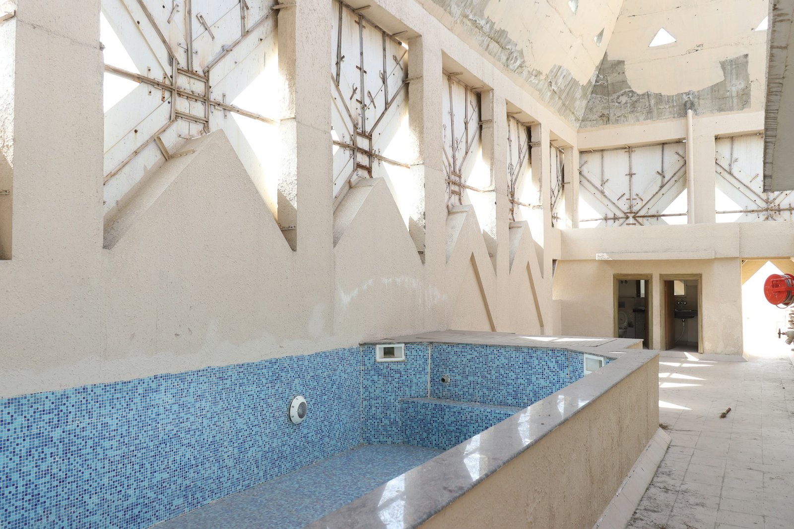 Chantier de piscine en cours
